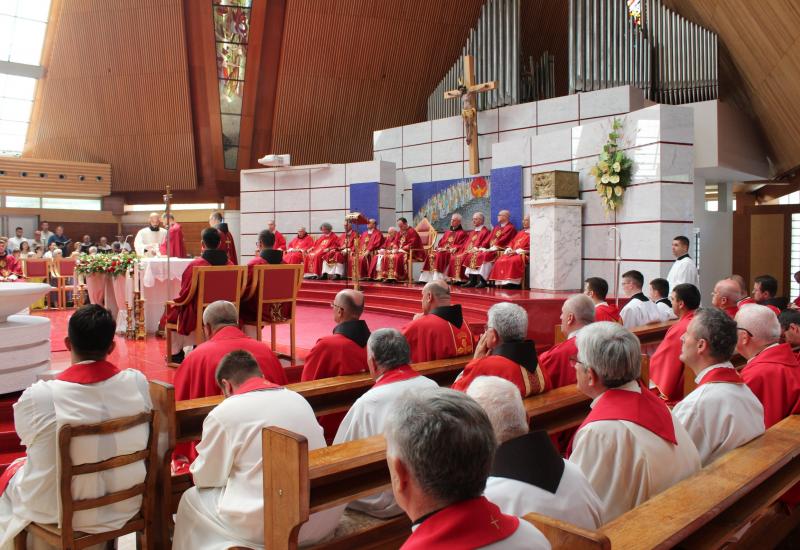 Imenovanja, razrješenja i premještaji dijecezanskih svećenika u Mostarsko-duvanjskoj i Trebinjsko-mrkanskoj biskupiji