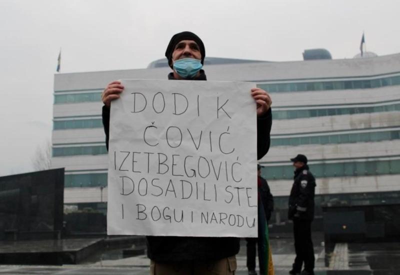 Prosvjed (ilustracija) - Najavljeni prosvjedi nezadovoljnih građana širom BiH 