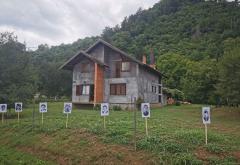 Fotografije ubijenih Srba na putu ka Potočarima