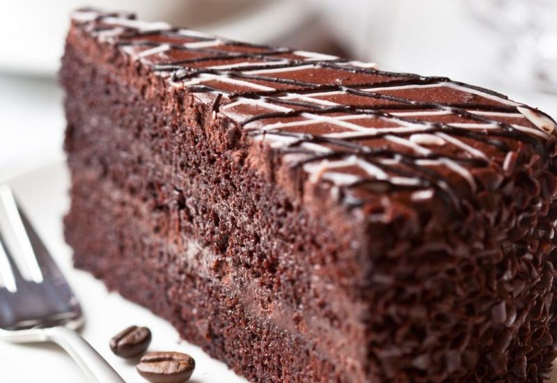 Sočna čokoladna torta stvorena za ljubitelje kave  - Sočna čokoladna torta stvorena za ljubitelje kave 