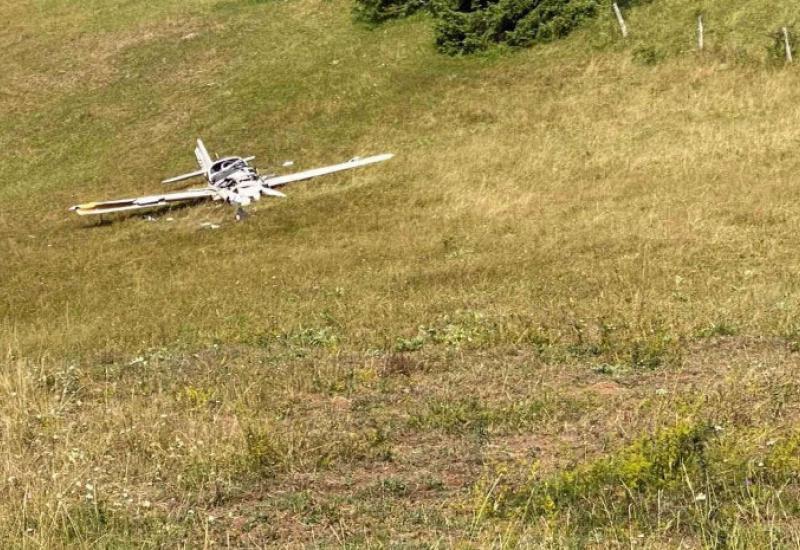 Dvije osobe poginule u padu letjelice - BiH: Dvije osobe poginule u padu letjelice