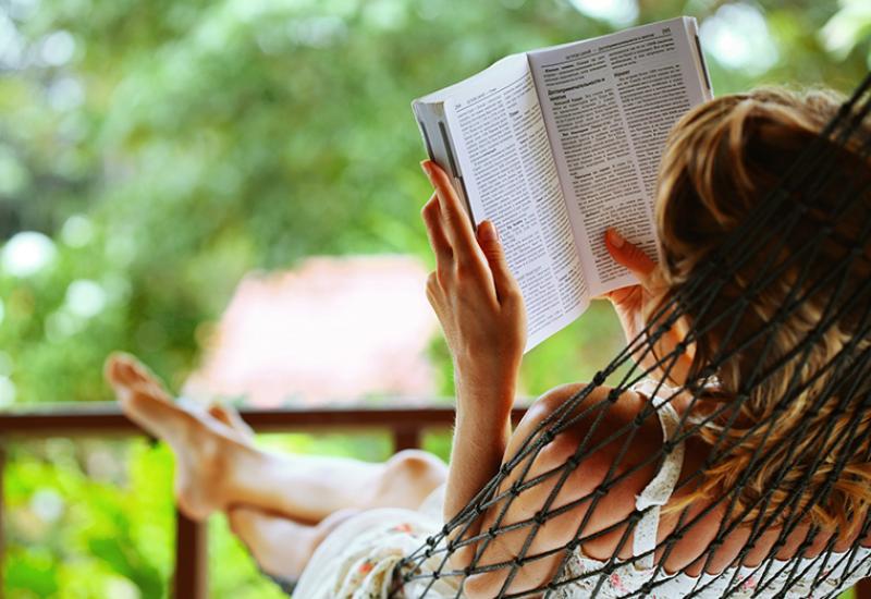 Knjige kao terapija: Kako čitanje može smanjiti anksioznost
