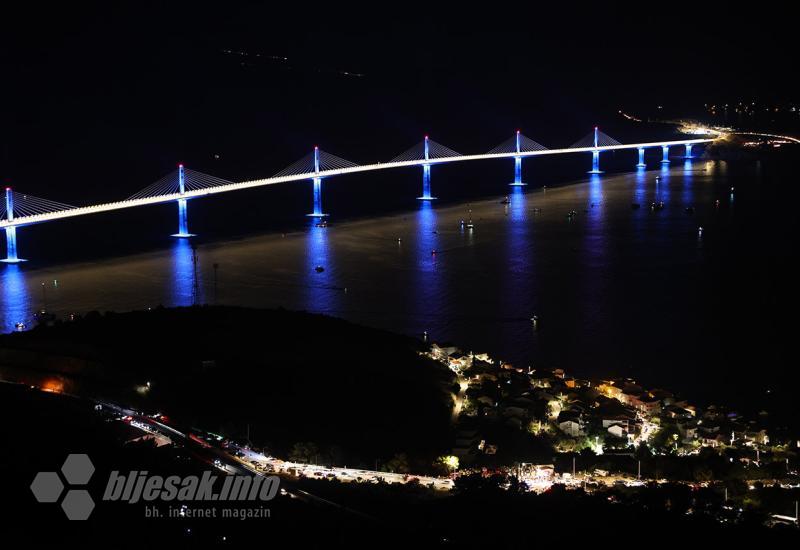 Vatromet nakon svečanosti otvorenja Pelješkog mosta - Pelješki most osvojio prestižnu nagradu 
