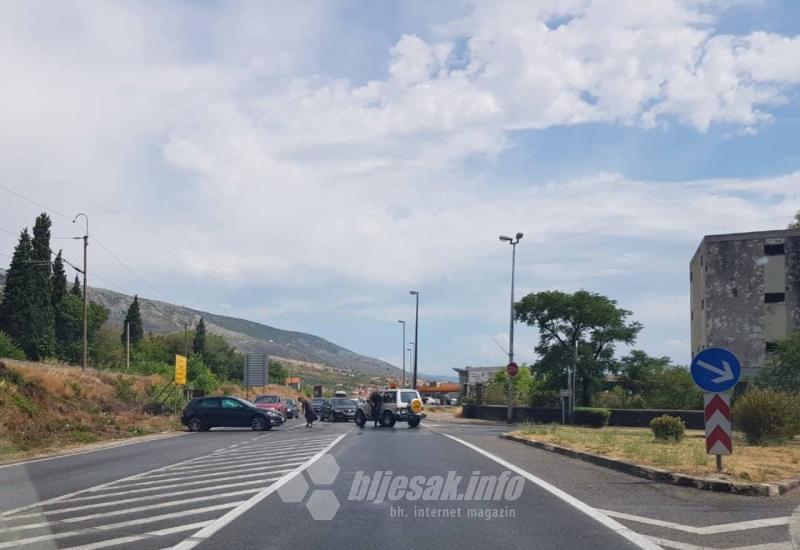 Prometna nesreća na južnom izlazu iz Mostara na kratko zaustavila promet
