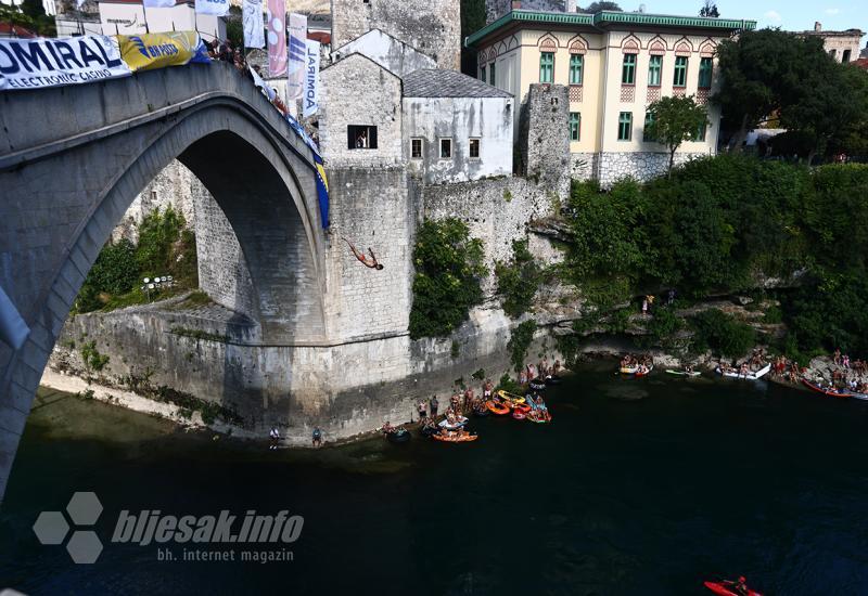 New York Times u Mostaru: Je li ovo najslikovitiji skok u vodu na svijetu?