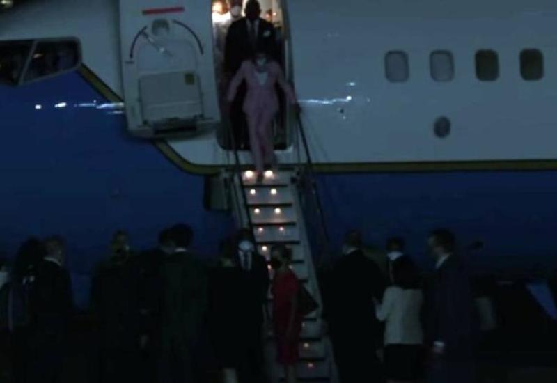 Nancy Pelosi sletjela na Tajvan - Nancy Pelosi sletjela na Tajvan, Kina digla borbene avione