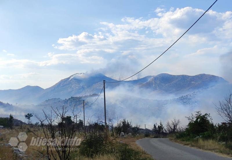 Požar u neumskom zaleđu - Neumski vatrogasci: S ovim brojem ljudstva ne možemo pokriti toliku površinu