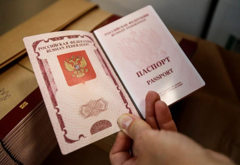 Europska unija mogla bi ukinuti vize svim Rusima