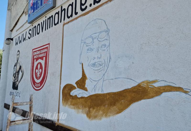 Sinovi mahale i Mide crtaju mural Lane Pudar u Mostaru