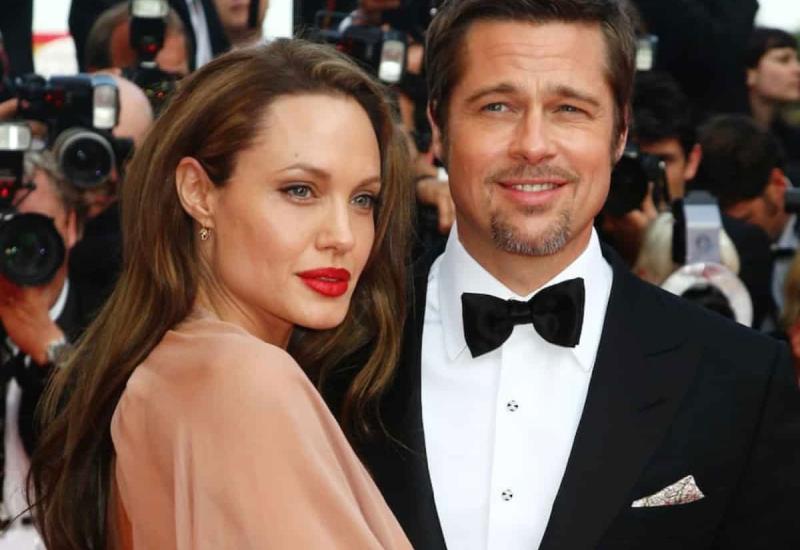 Brad Pitt i Angelina Jolie  - Otkriveno što se događalo u avionu pred razvod Angeline i Brada