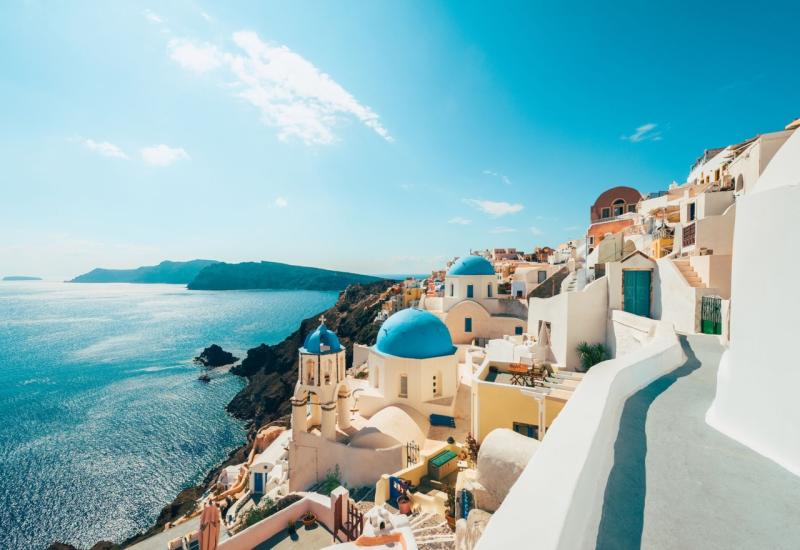 Znate li zašto Grci boje kuće u bijelo i plavo?