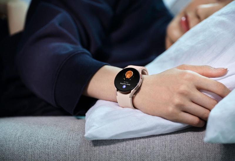 Samsung Galaxy Watch5 pametni sat - Safirno staklo samo je jedan od razloga zbog kojih su Galaxy Watch5 satovi vaš vodič u novu avanturu