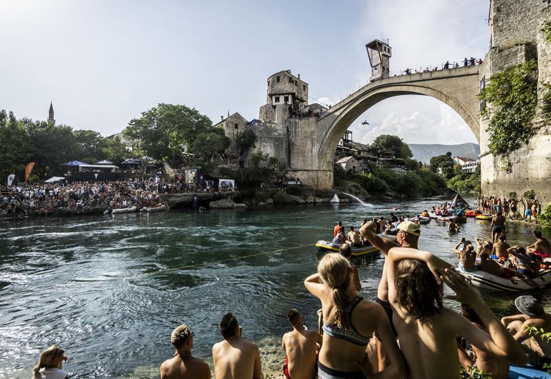 Red Bull Cliff Diving u Mostaru - Stari most: savršen most za savršene skokove