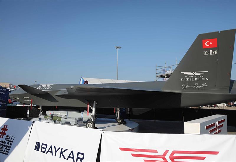 Turska predstavila bespilotni borbeni avion