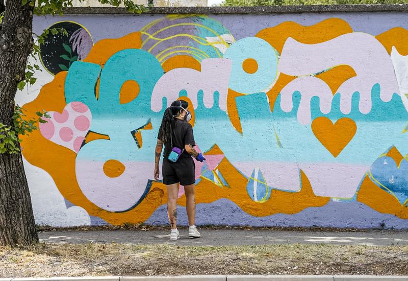 Street Arts Festival u Mostaru - SAF svojim sadržajem stvara zajednicu koja kroz uličnu umjetnost regenerira i rekreira