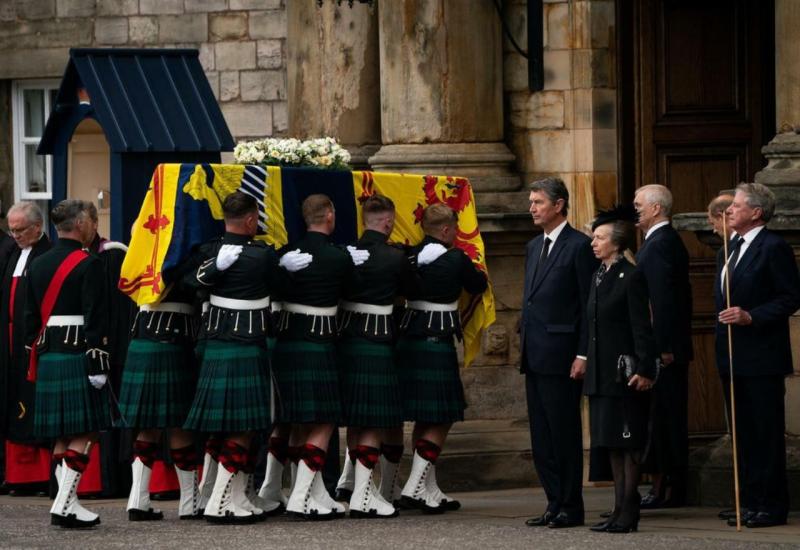 Britanija na kraljičin pogreb pozvala Sjevernu Koreju, a Afganistan, Siriju i Venezueu ne