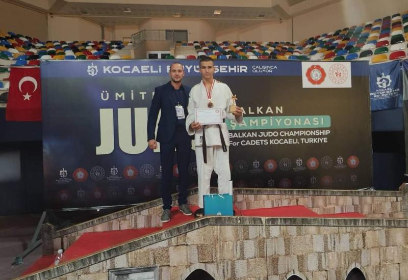 Ivano Đinkić član judo kluba Herceg prvak je Balkana