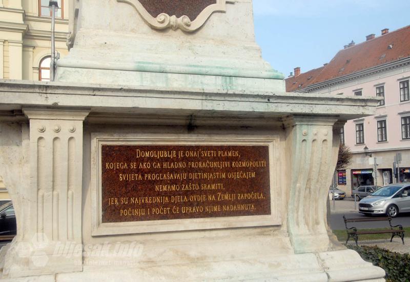 Natpis na postamentu spomenika grofu Szechenyiju - Sopron, grad grofa Karla Pejačevića i kolege mu Istvána Széchenyija