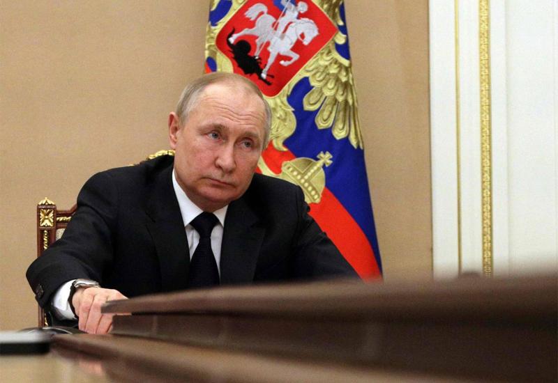 Kremlj: Rusija neće isporučivati naftu i plin onima koji podupiru ograničenje cijena
