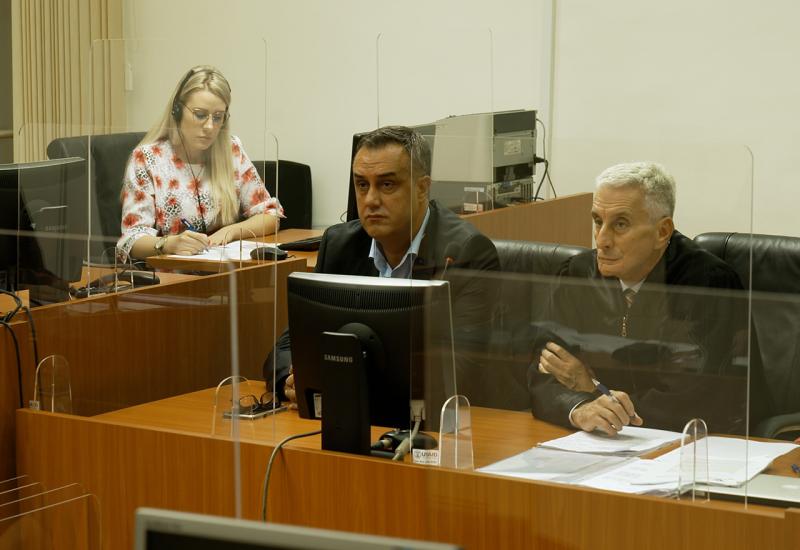 Suđenje Sarajliću i ostalima: Supruzi radno mjesto ako glasa za suprotnog kandidata