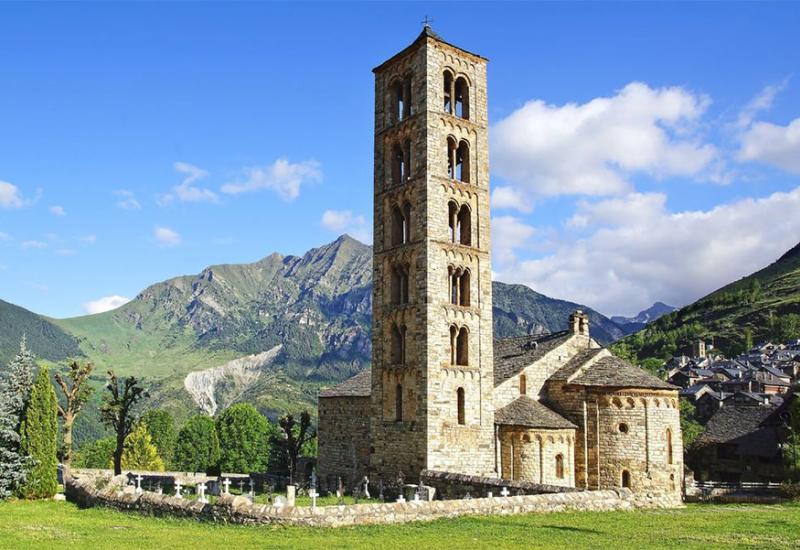 U talijanskim romaničkim crkvama često se javljao bizantski utjecaj - Poznate građevine nastale su iz straha od apokalipse 