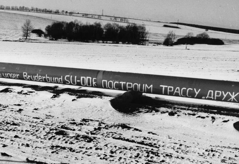 Ugovor o isporuci sovjetskog prirodnog plina Njemačkoj, 1975. Prirodni plin, SSSR, plinovod u Ukrajini, zima. - Kako se Europa 
