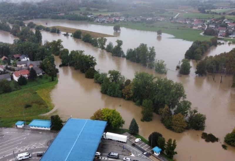 Hrvatska se od petka bori s poplavama - Hrvatska se od petka bori s poplavama