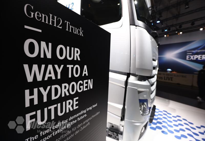 Mercedes-Benz GenH2  - Kako Mercedes-Benz Trucks vidi budućnost: Na sajmu prikazan kamion s pogon na bazi vodika 