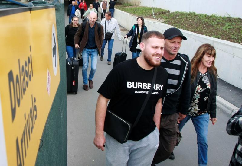 Rusi stižu u Beograd - Rusi stižu u Beograd: Ne želimo rat kao što ga ne žele milijuni drugih