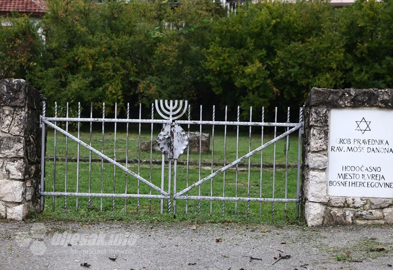 Stolac: Grob jednog od najvećih Židova zanemaren i iza kontejnera 