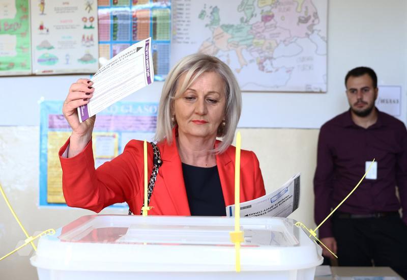 Borjana Krišto glasovala u Livnu - Krišto: Očekujem pobjedu