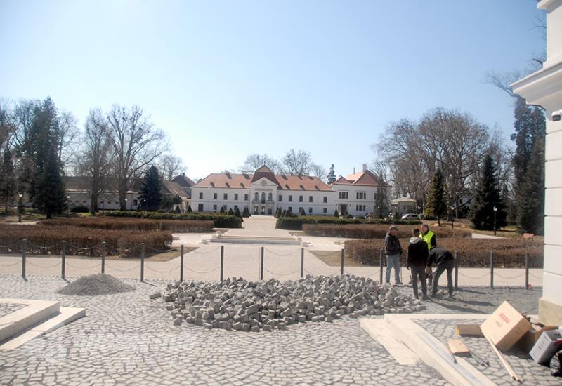 Dvorac Szechenyija - Nagycenk, vječno počivalište Széchenyija