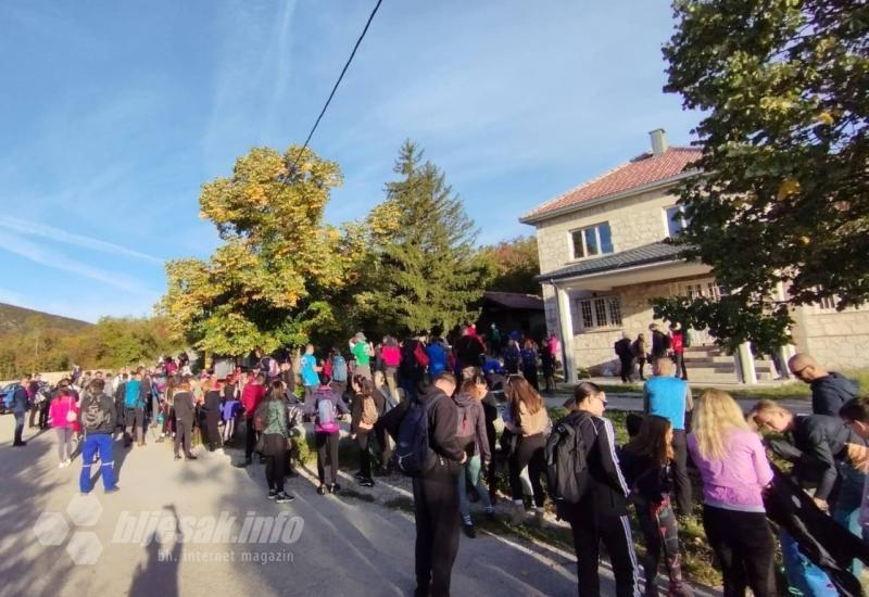 Nedjelja rezervirana za planinarenje: Mostarci se zaputili na Čabulju 