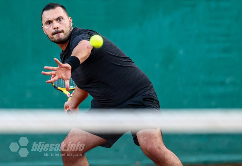 Završena Tenis liga rekreativaca Mostar - Pročitajte više na: https://bljesak.info/sport/ostali-sportovi/karadza-uzeo-zavrsni-masters/396818 - Karadža uzeo završni Masters