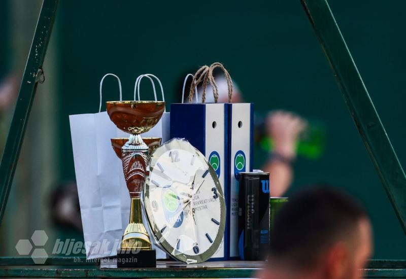 Završena Tenis liga rekreativaca Mostar - Pročitajte više na: https://bljesak.info/sport/ostali-sportovi/karadza-uzeo-zavrsni-masters/396818 - Karadža uzeo završni Masters