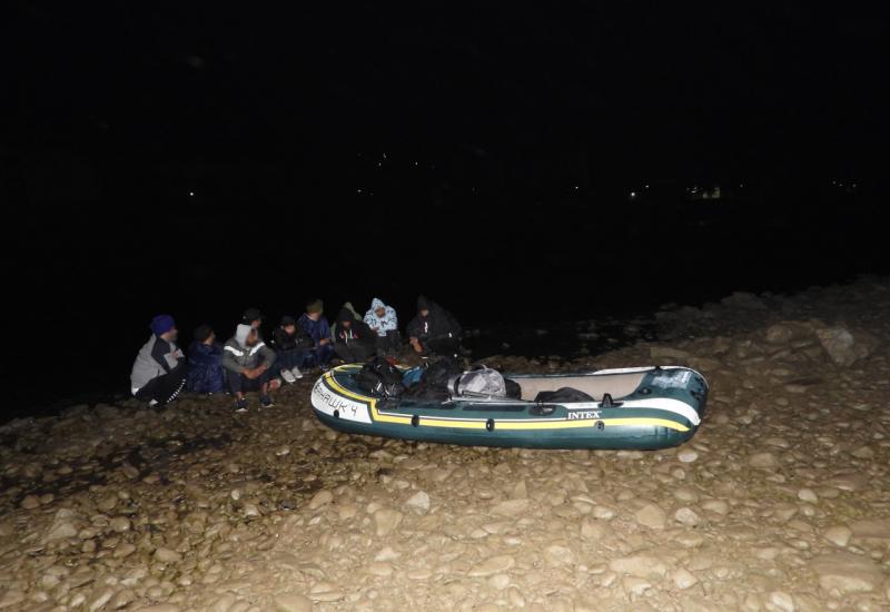 Čamcem preko Drine: Spriječeno krijumčarenje 19 migranata 
