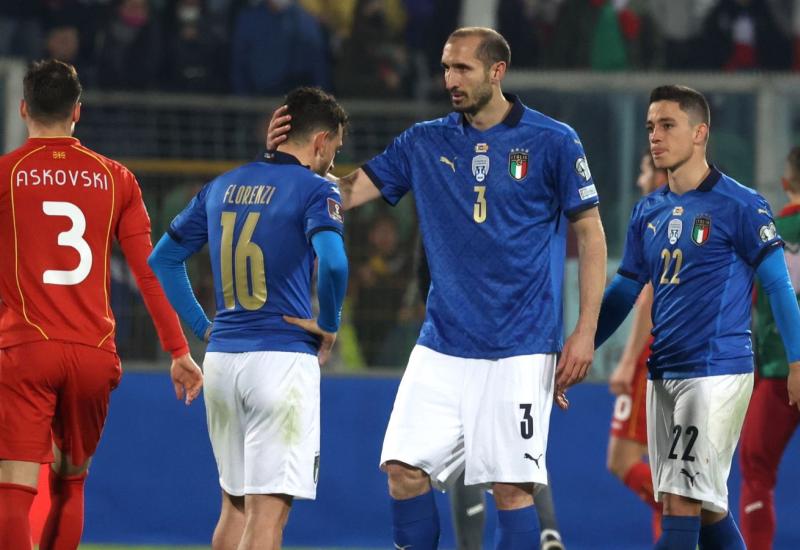 Razočarani igrači Italeije nakon ispadanja u baražu od Sjeverne Makedonije - Europski prvaci će ipak nastupiti na Svjetskom prvenstvu?