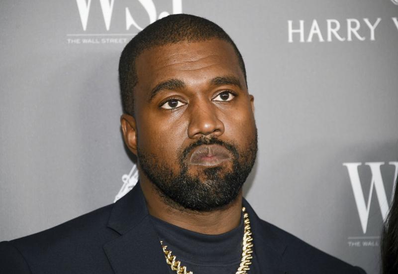 Kanyeu Westu vraćen profil na Twitteru