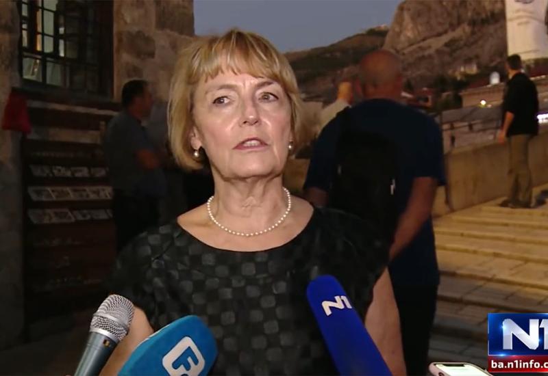 VIDEO: Emotivan govor Vesne Pusić na Starom mostu: Gradu želim da pobijedi zauvijek!