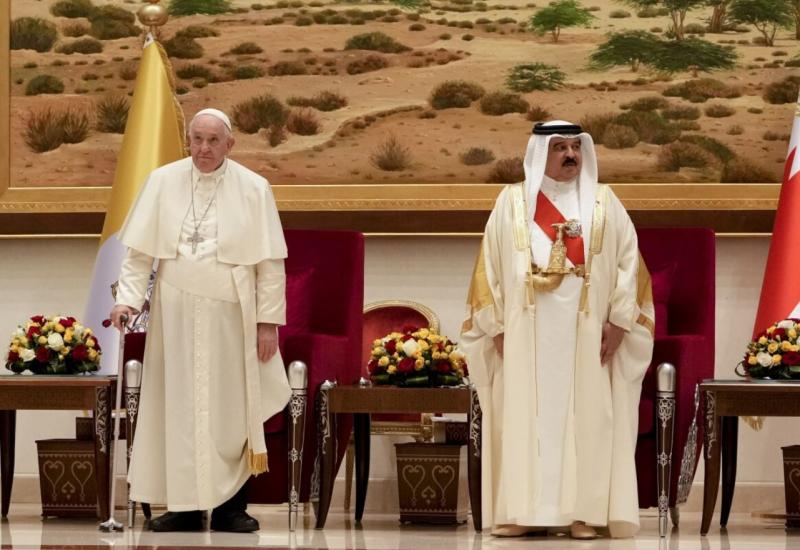 Papa Franjo stigao u Bahrein - Papa Franjo stigao u Bahrein