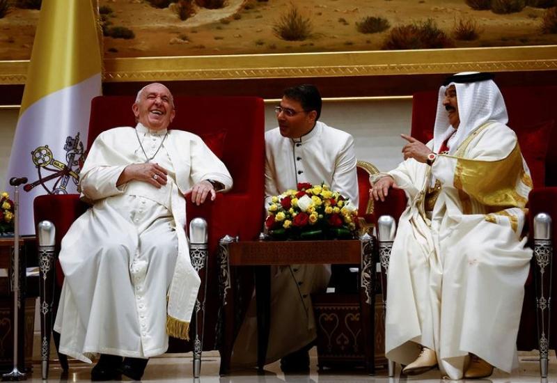 Papa Franjo stigao u Bahrein - Papa Franjo stigao u Bahrein