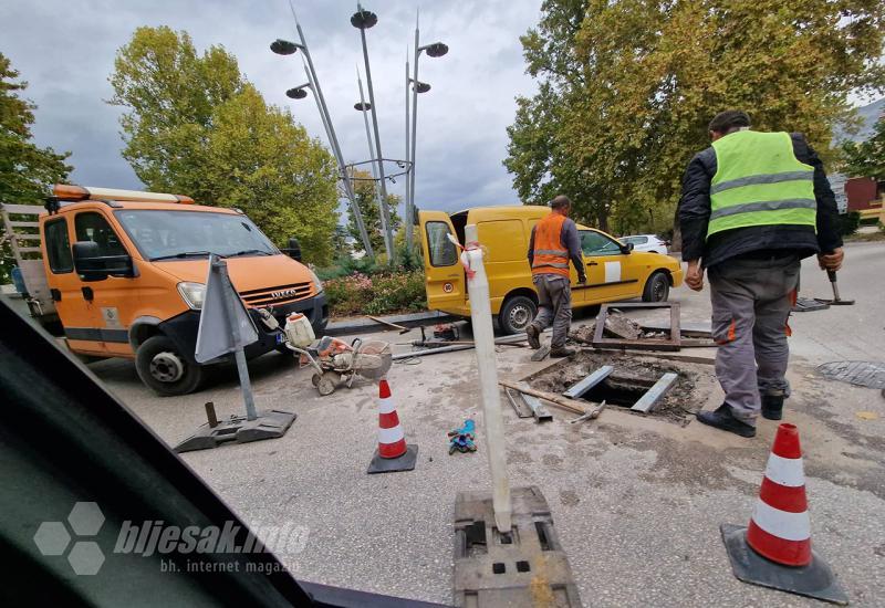 Mostar: Šminkanje i asfaltiranje