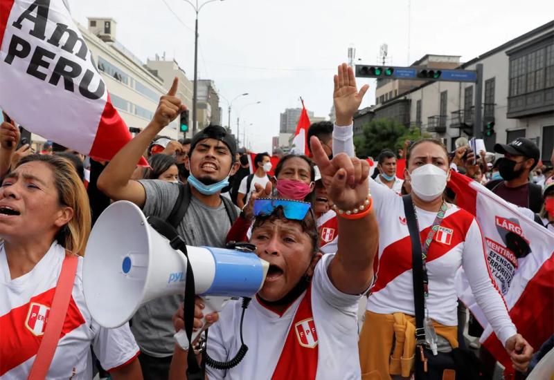 Tisuće ljudi na ulicama Perua tražilo ostavku predsjednika Castilla