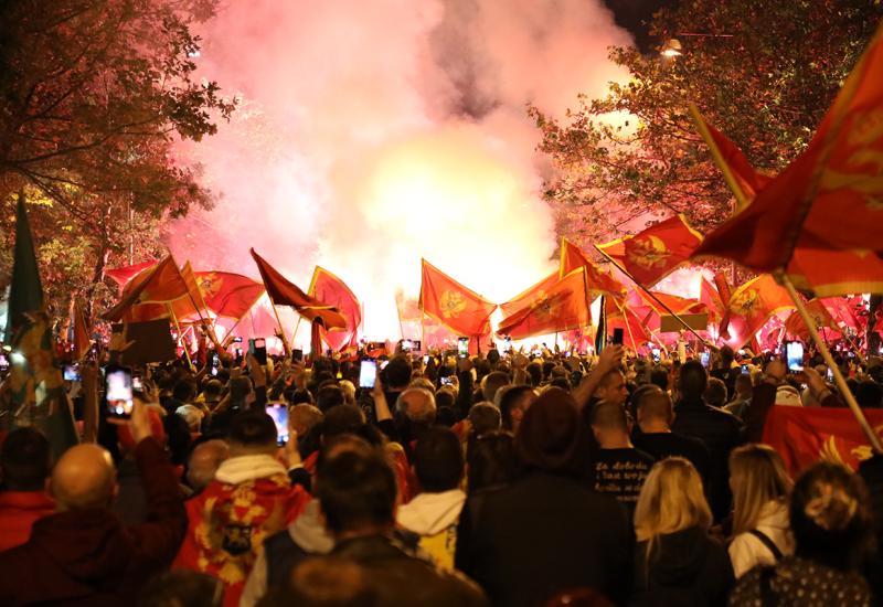 Više tisuća ljudi prosvjedovalo u Podgorici: Vraćamo Crnu Goru na pravi put