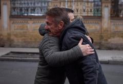 Kijev: Sean Penn poklonio Zelenskom "Oscara"