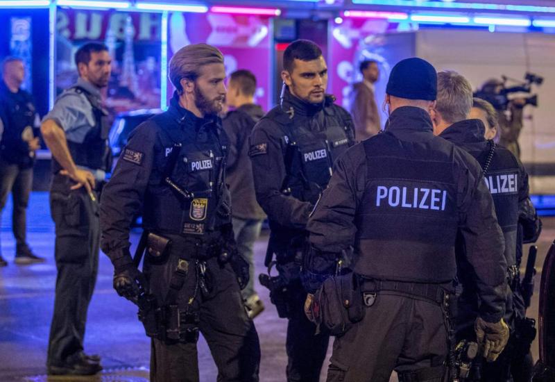 Planirali puč: Racije u Njemačkoj, uhićeni desničari i bivši vojnici