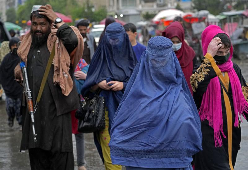 Talibani zabranili Afganistankama ulazak u javne parkove u Kabulu
