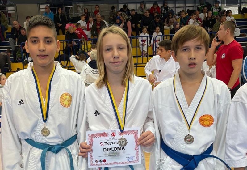 Mostarski karate klub ''Student'' bogatiji za još dvije medalje