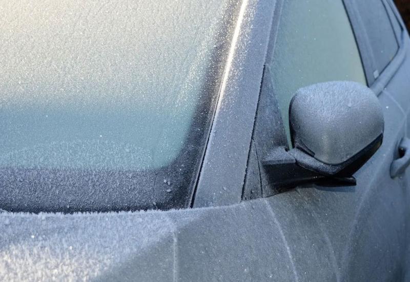 Nemojte zagrijavati automobil zimi prije nego što sjednete u njega