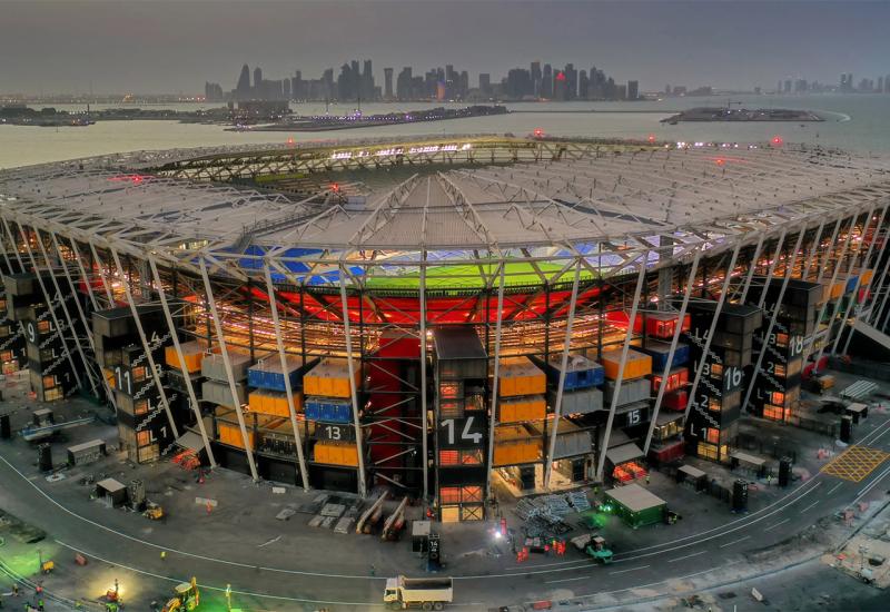 FIFA poklanja Kosovu modularni stadion napravljen od kontejnera?
